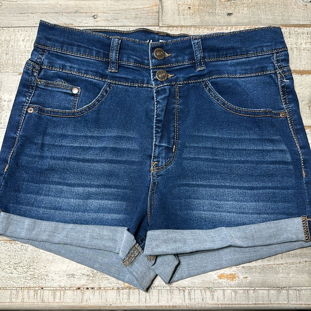 Wallflower The Sassy High Rise Shorts size 9, blue, stretch fit